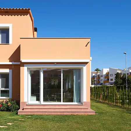 Moss Rose By Nova Holiday home Oliva